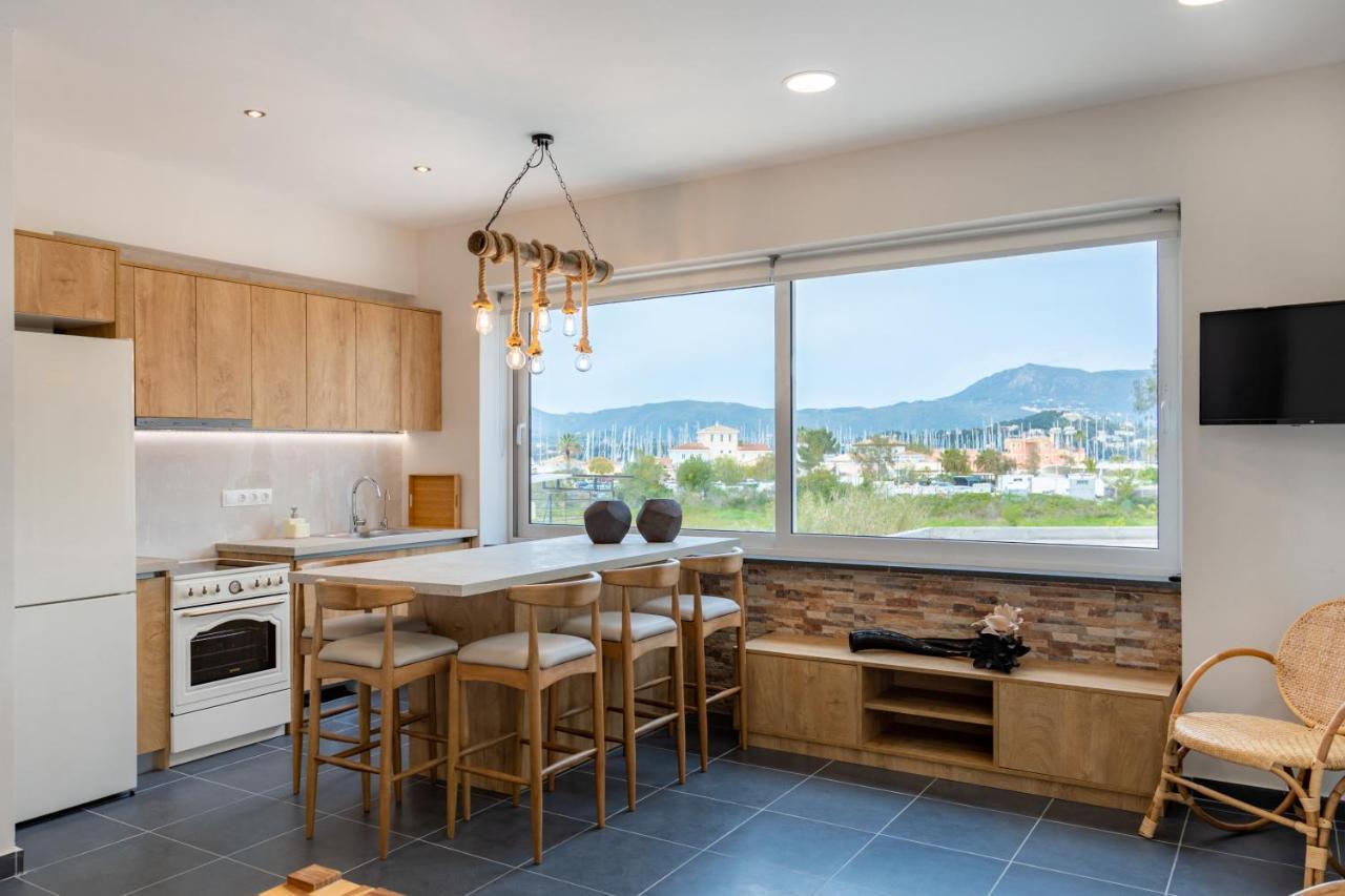 Konstantino'S Corfu Marina View Apartment Kontokali Eksteriør billede