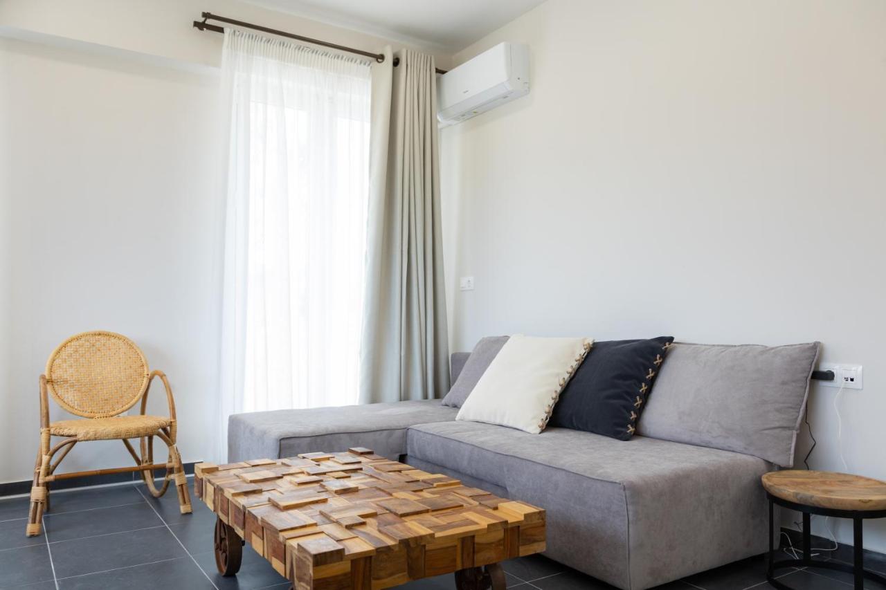 Konstantino'S Corfu Marina View Apartment Kontokali Eksteriør billede