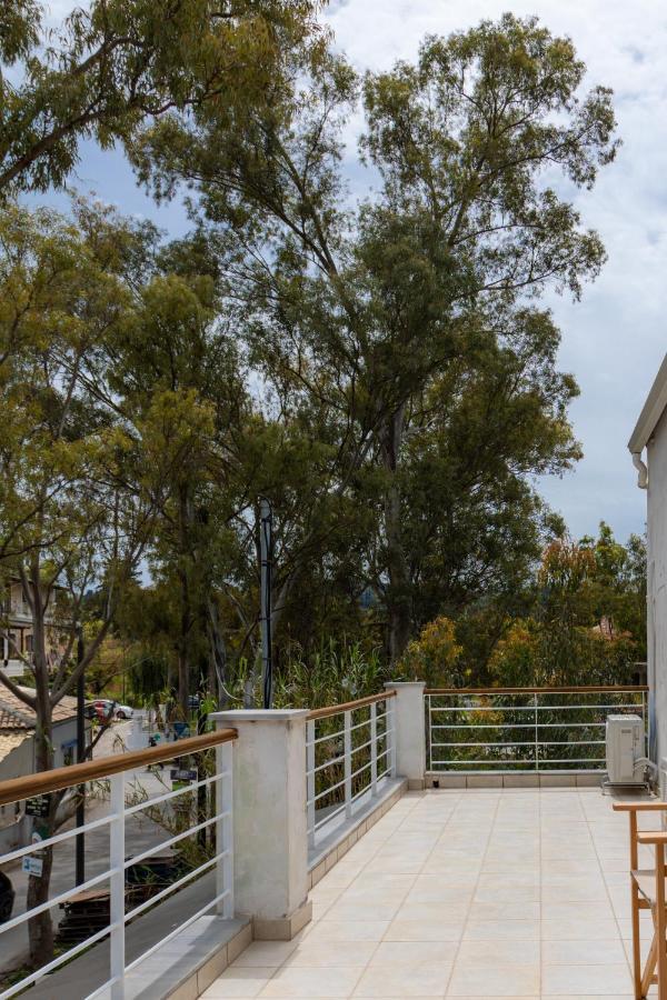 Konstantino'S Corfu Marina View Apartment Kontokali Eksteriør billede